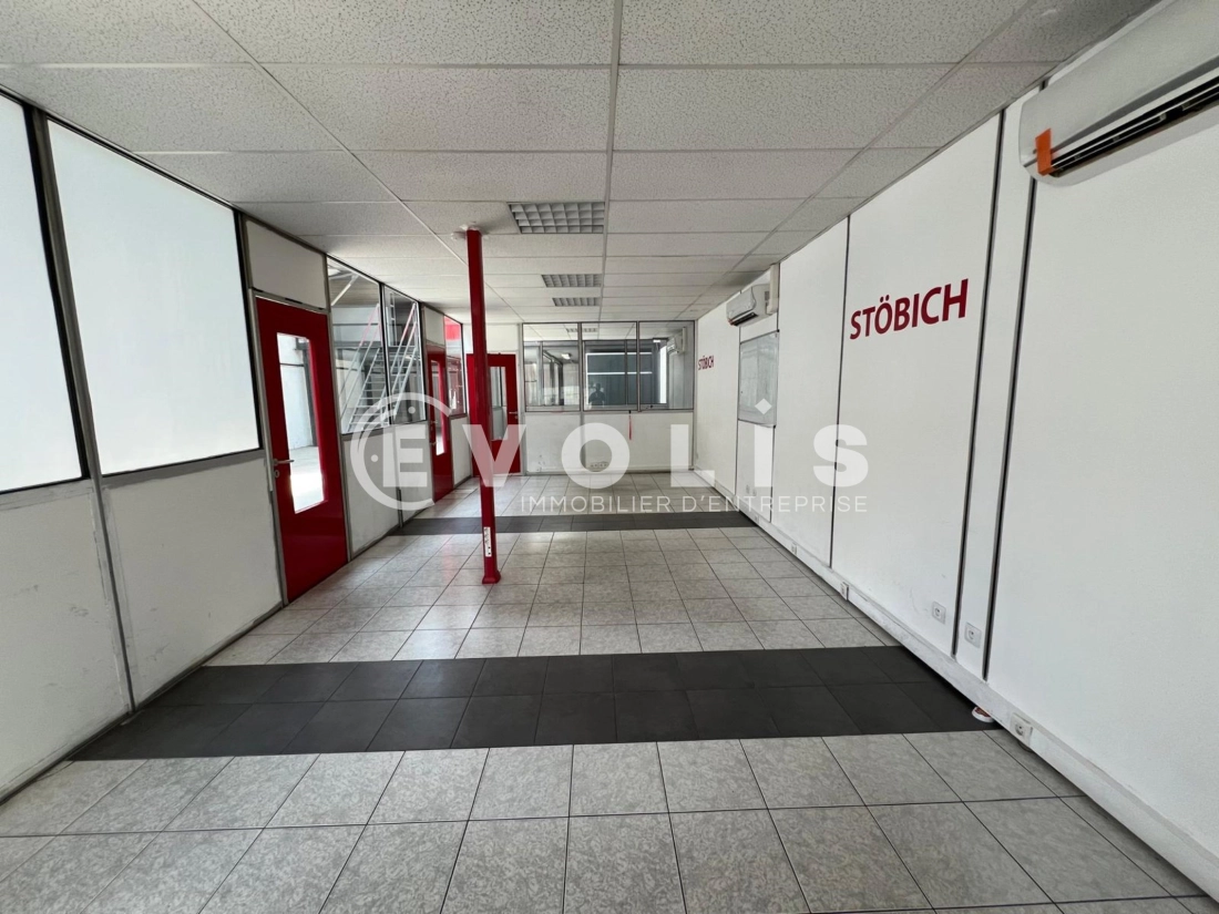 Photo 14 – location Entrepôts / activités	VENISSIEUX (69200)