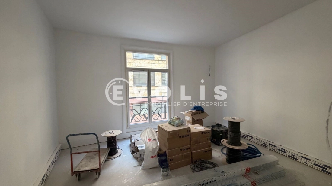 Photo 8 – location bureaux	PARIS (75008)