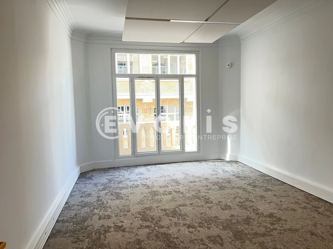 Photo 4 – location bureaux	PARIS (75008)