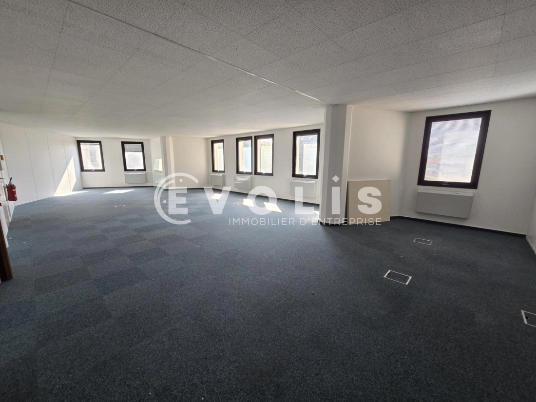 Photo 7 – location bureaux	SAINT AUBIN (91190)