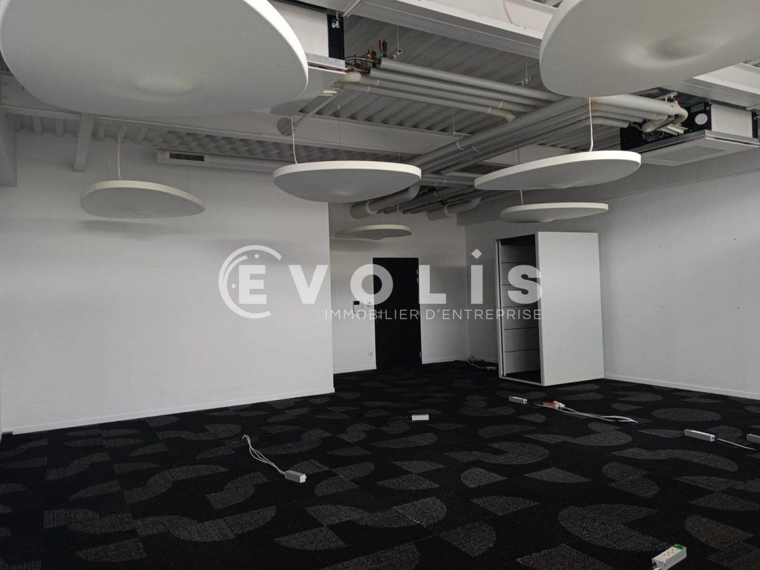 Photo 2 – location bureaux	PARIS (75019)