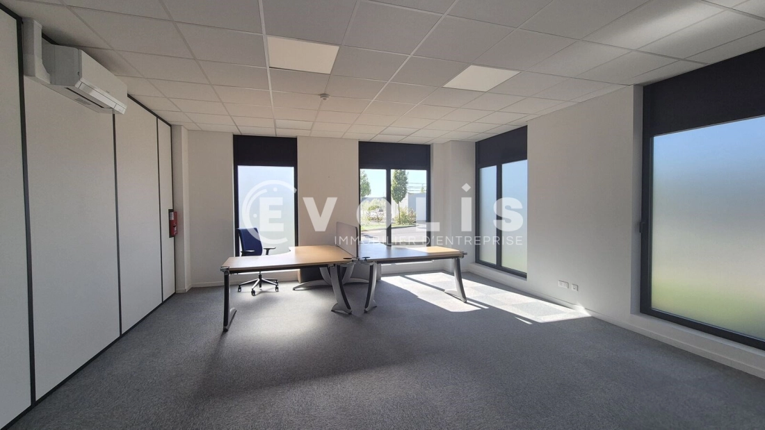 Photo 6 – location Entrepôts / activités	COLLEGIEN (77090)