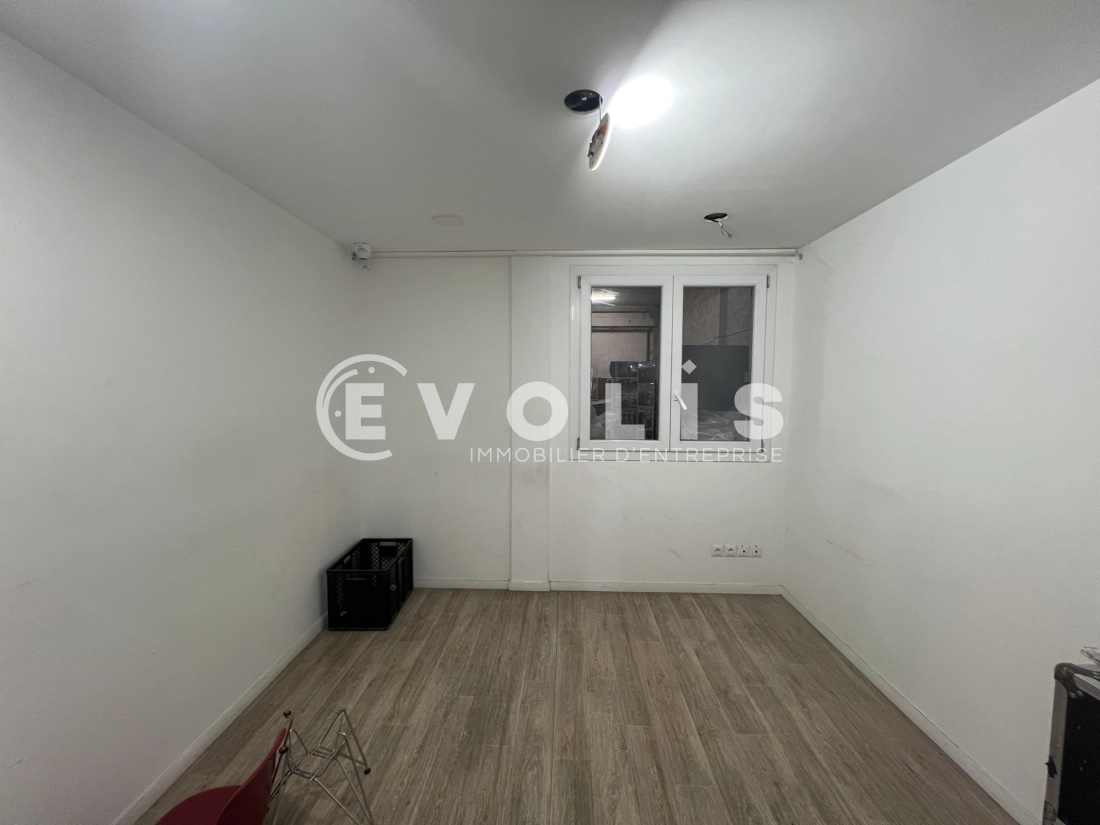 Photo 8 – location Entrepôts / activités	BOISSY SAINT LEGER (94470)