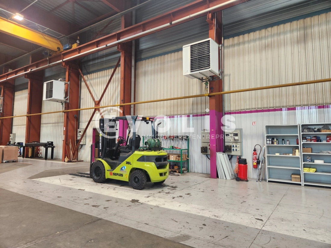 Photo 11 – location Entrepôts / activités	VAULX EN VELIN (69120)