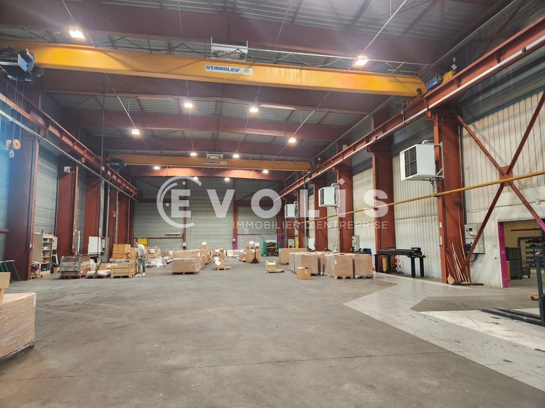 Photo 13 – location Entrepôts / activités	VAULX EN VELIN (69120)