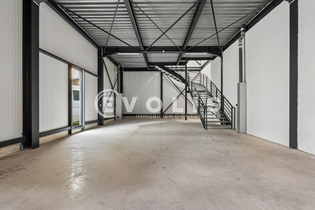 Photo 2 – location Entrepôts / activités	BAGNOLET (93170)