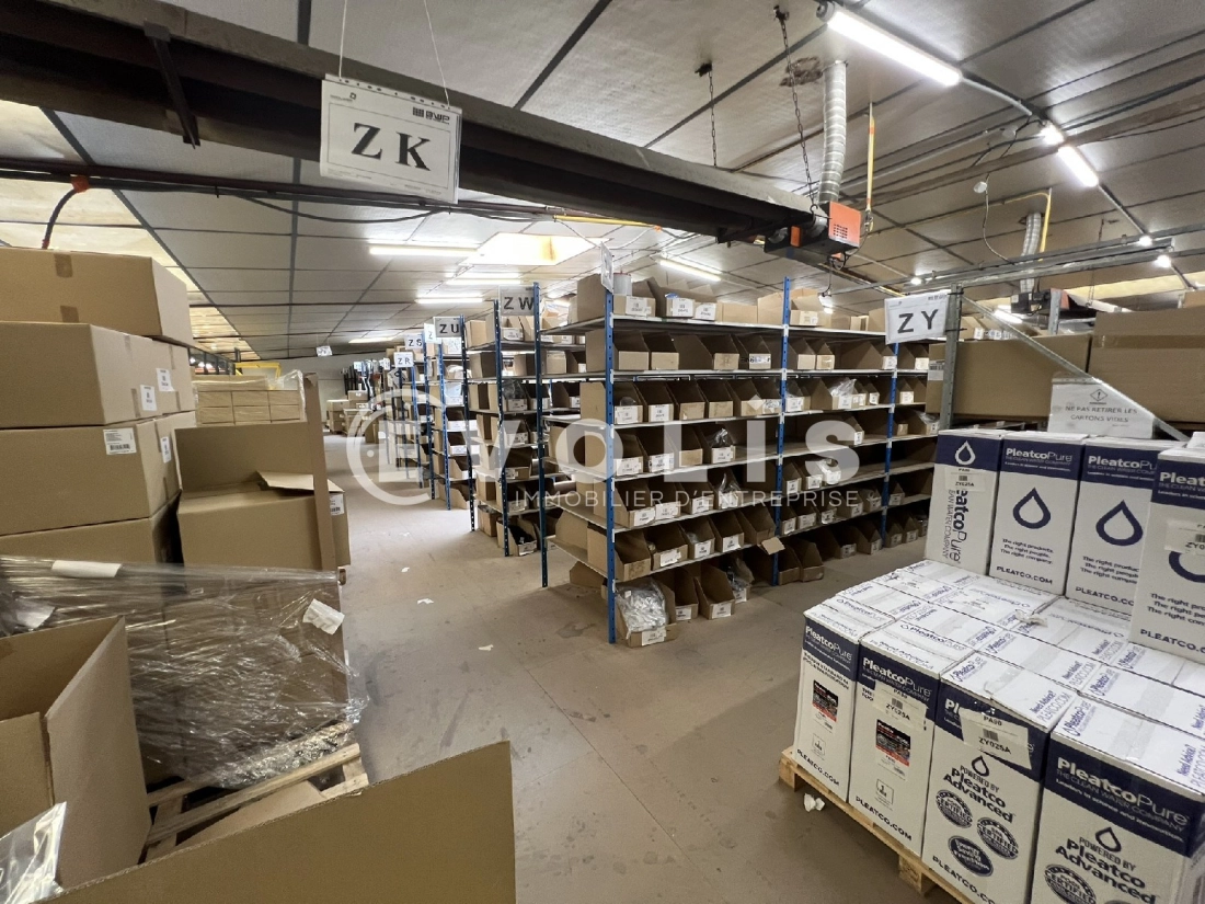 Photo 12 – location Entrepôts / activités	CHASSIEU (69680)