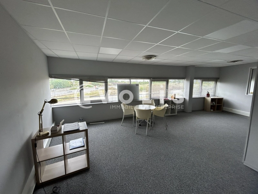 Photo 2 – location bureaux	MERIGNAC (33700)