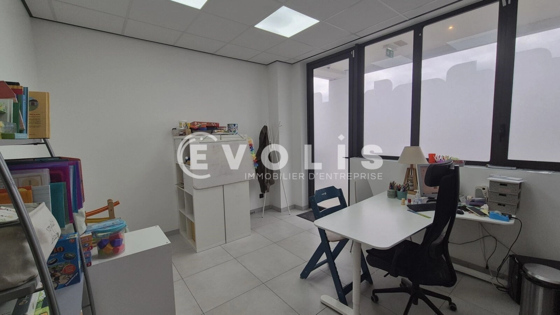 Photo 8 – location bureaux	SERRIS (77700)