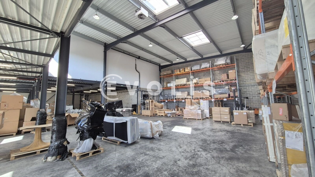 Photo 2 – location Entrepôts / activités	TREMBLAY EN FRANCE (93290)