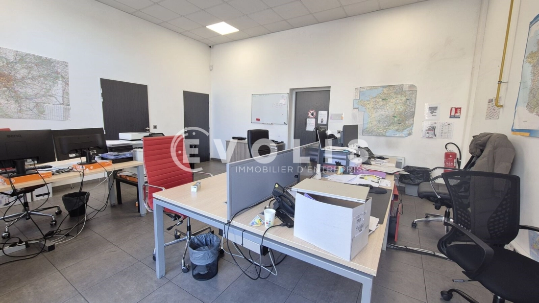 Photo 7 – location Entrepôts / activités	TREMBLAY EN FRANCE (93290)