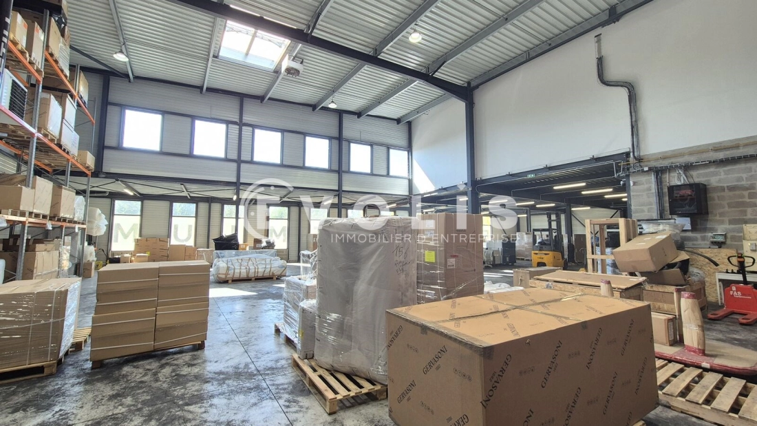 Photo 1 – location Entrepôts / activités	TREMBLAY EN FRANCE (93290)