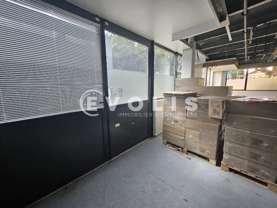 Photo 11 – location bureaux	BAGNEUX (92220)