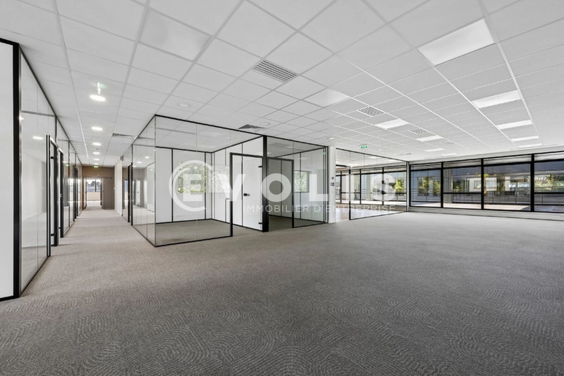 Photo 12 – location Entrepôts / activités	BAGNEUX (92220)