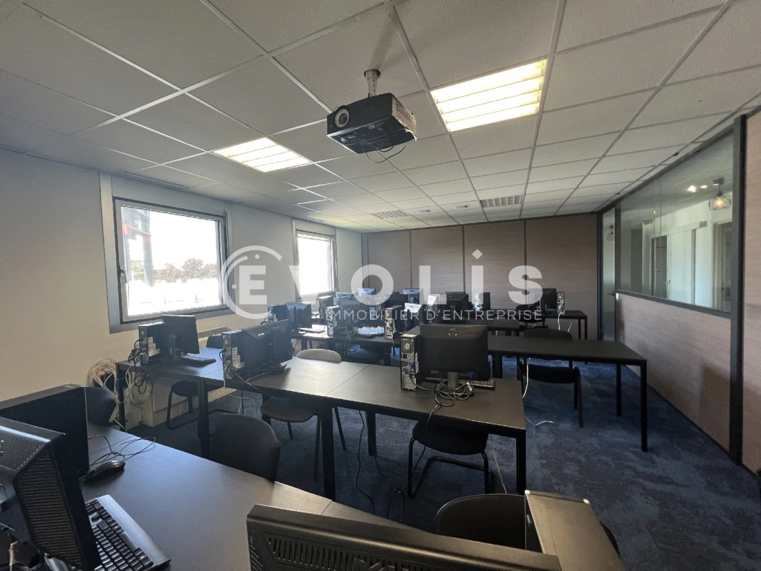 Photo 4 – vente bureaux	NOISY LE GRAND (93160)