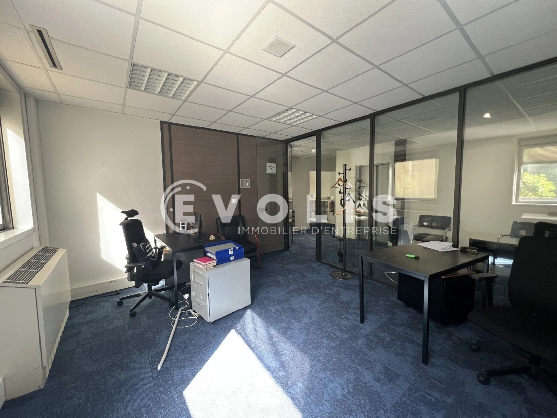 Photo 1 – vente bureaux	NOISY LE GRAND (93160)