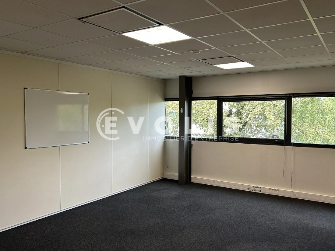 Photo 2 – location bureaux	MERIGNAC (33700)