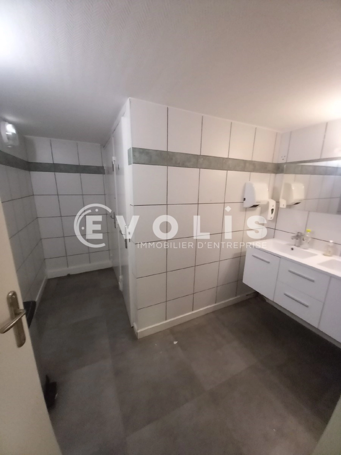 Photo 5 – location Entrepôts / activités	GENTILLY (94250)