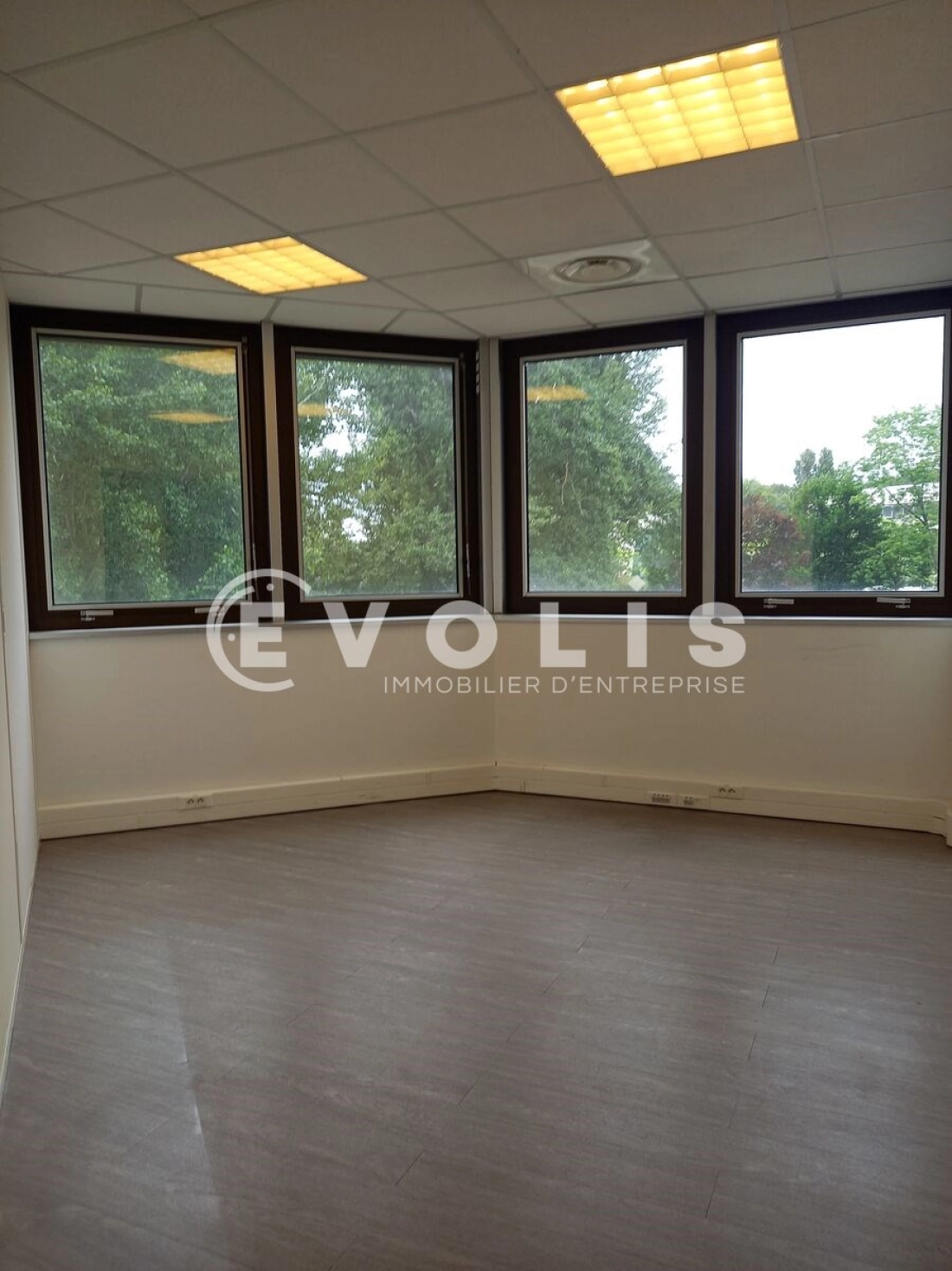 Photo 4 – location bureaux	BRUGES (33520)