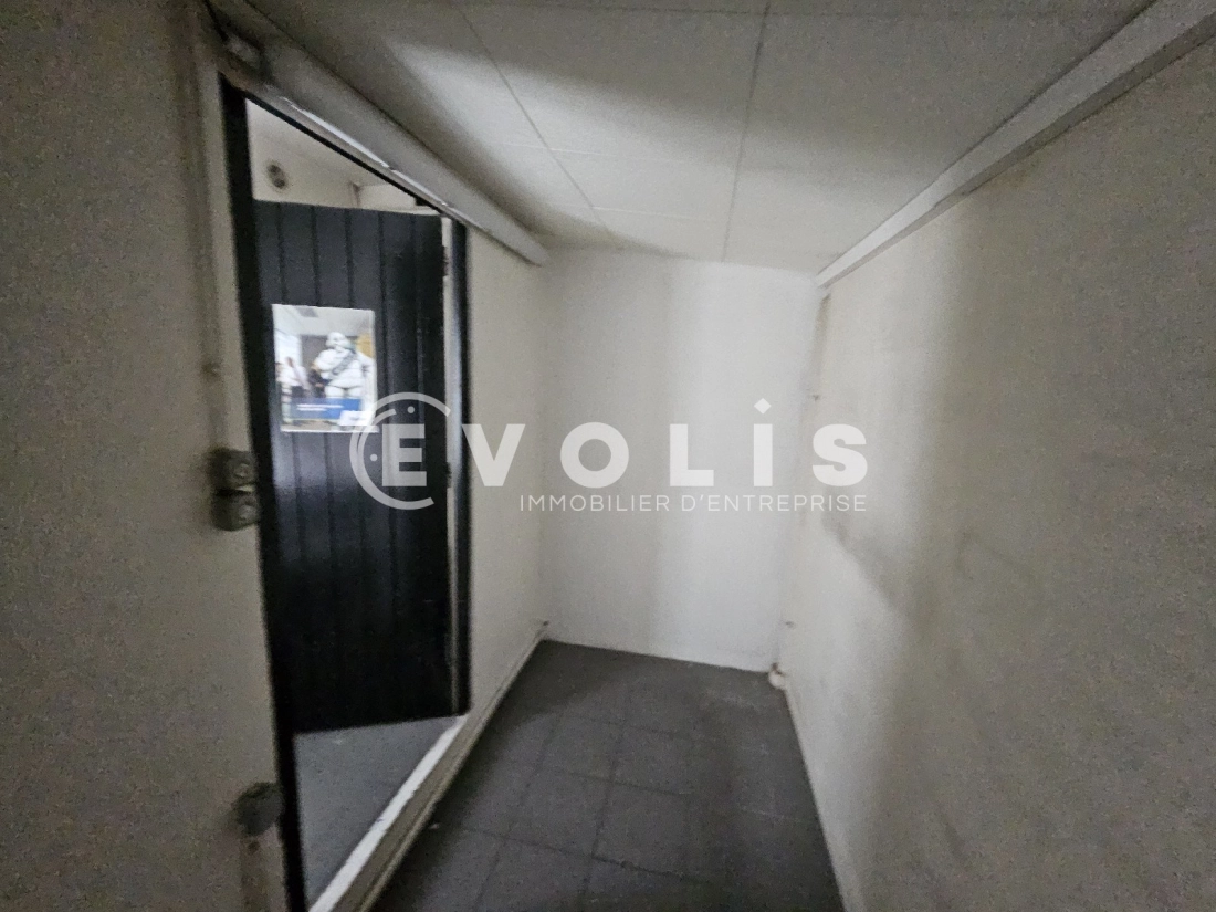 Photo 3 – location Entrepôts / activités	MONTROUGE (92120)