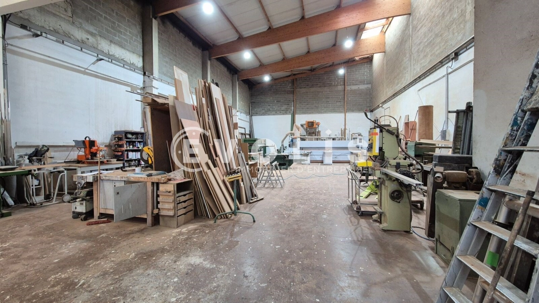 Photo 1 – vente Entrepôts / activités	PONTAULT COMBAULT (77340)