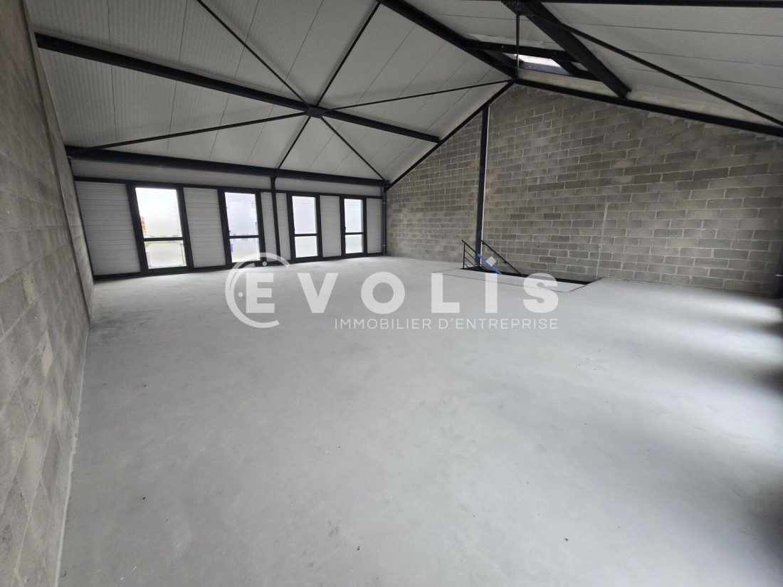 Photo 8 – vente Entrepôts / activités	MARCOUSSIS (91460)