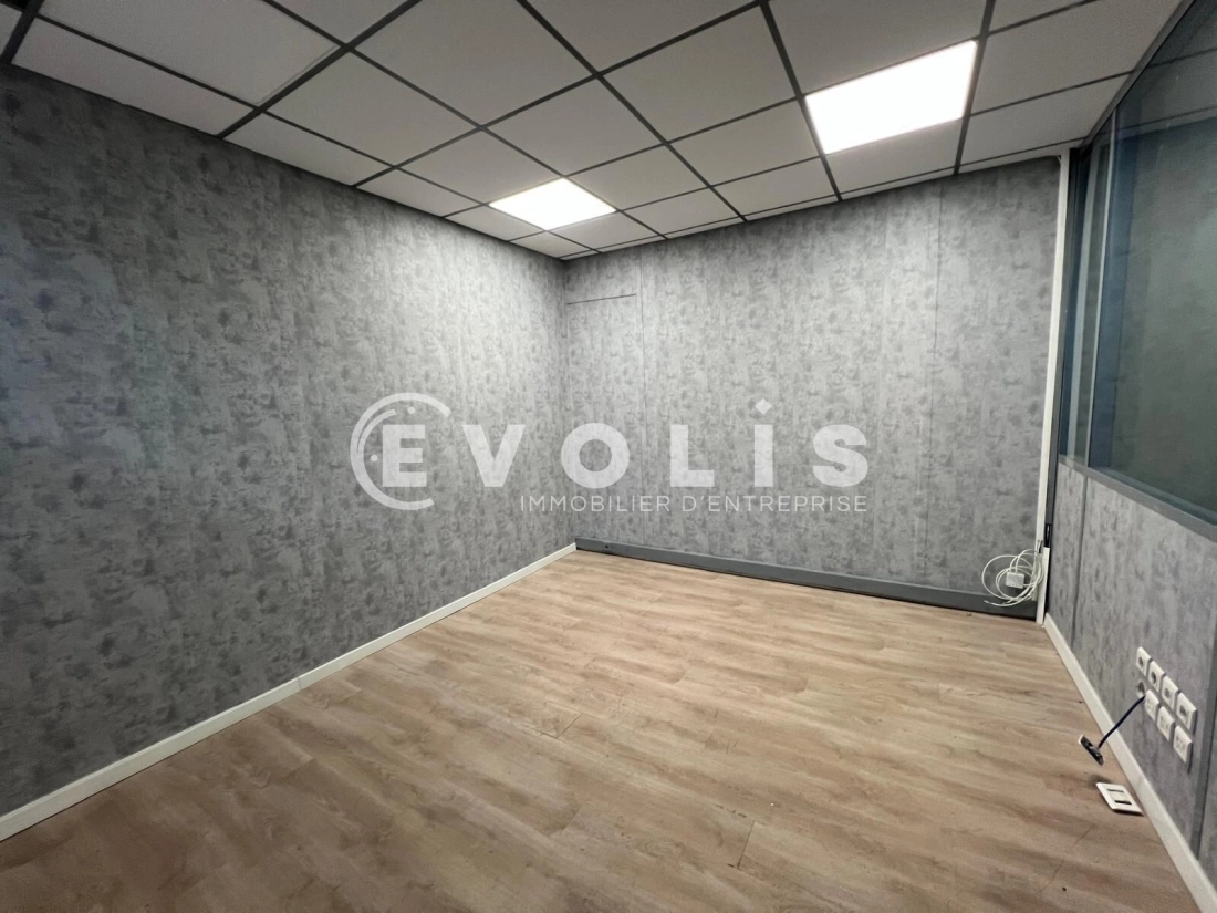 Photo 7 – location Entrepôts / activités	VILLEURBANNE (69100)