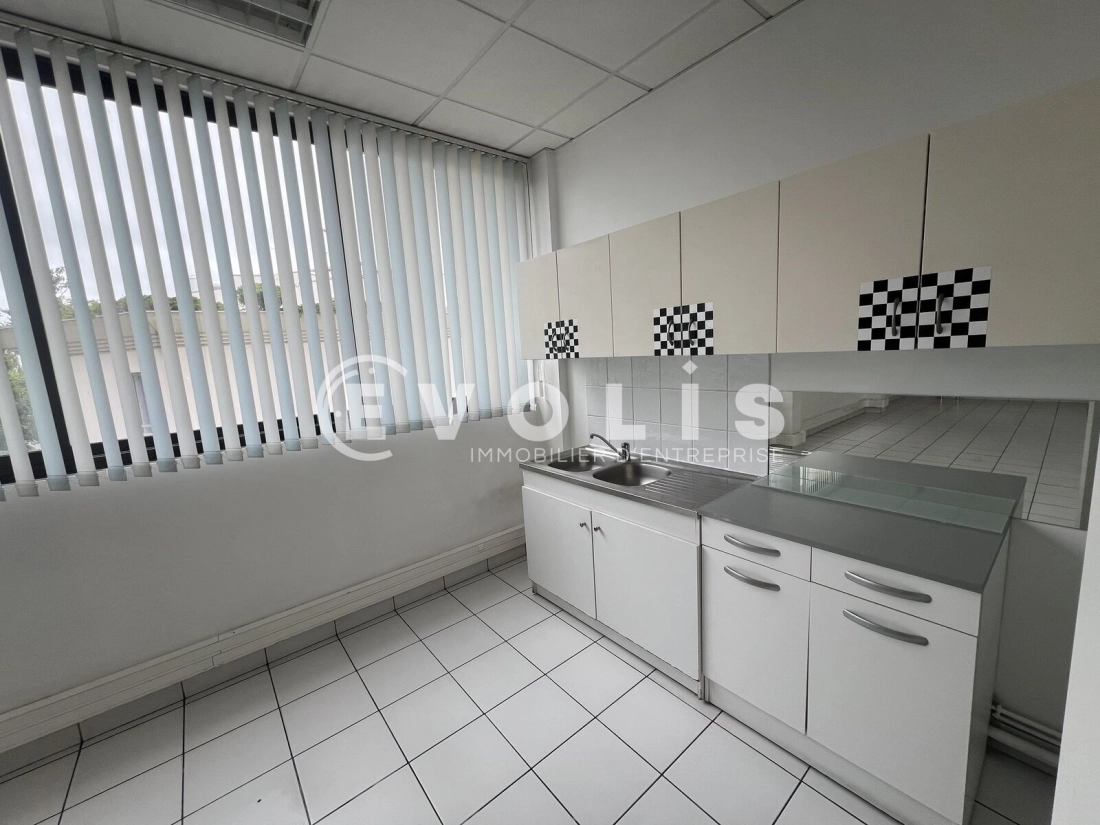 Photo 10 – location bureaux	JOINVILLE LE PONT (94340)