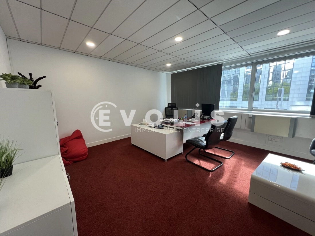 Photo 3 – vente bureaux	NOISY LE GRAND (93160)