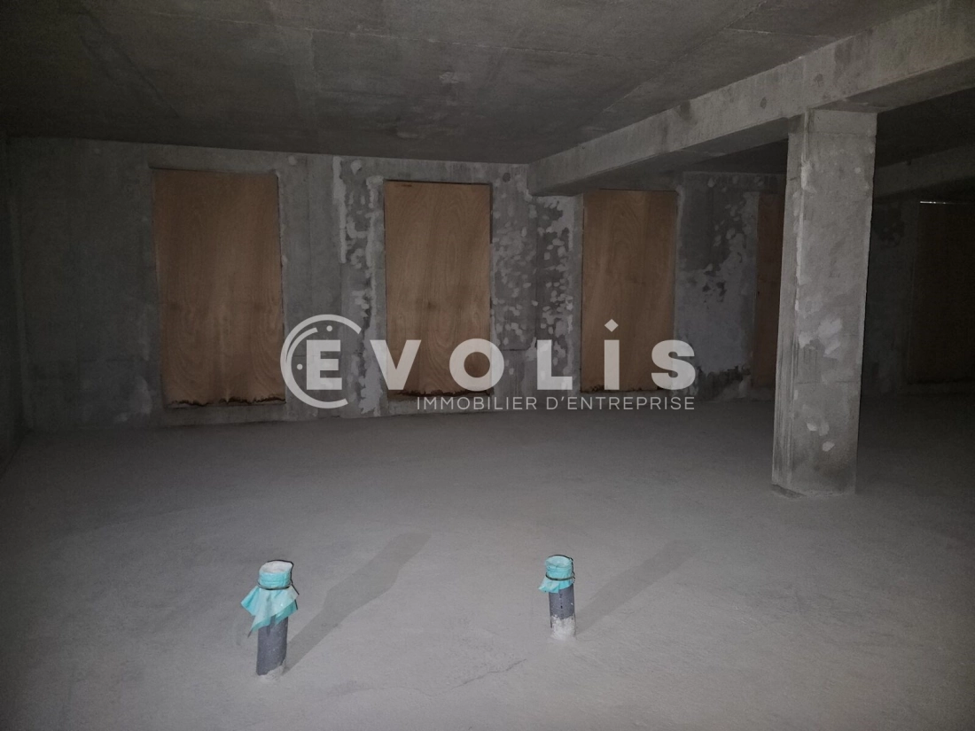 Photo 3 – location Entrepôts / activités	VANVES (92170)