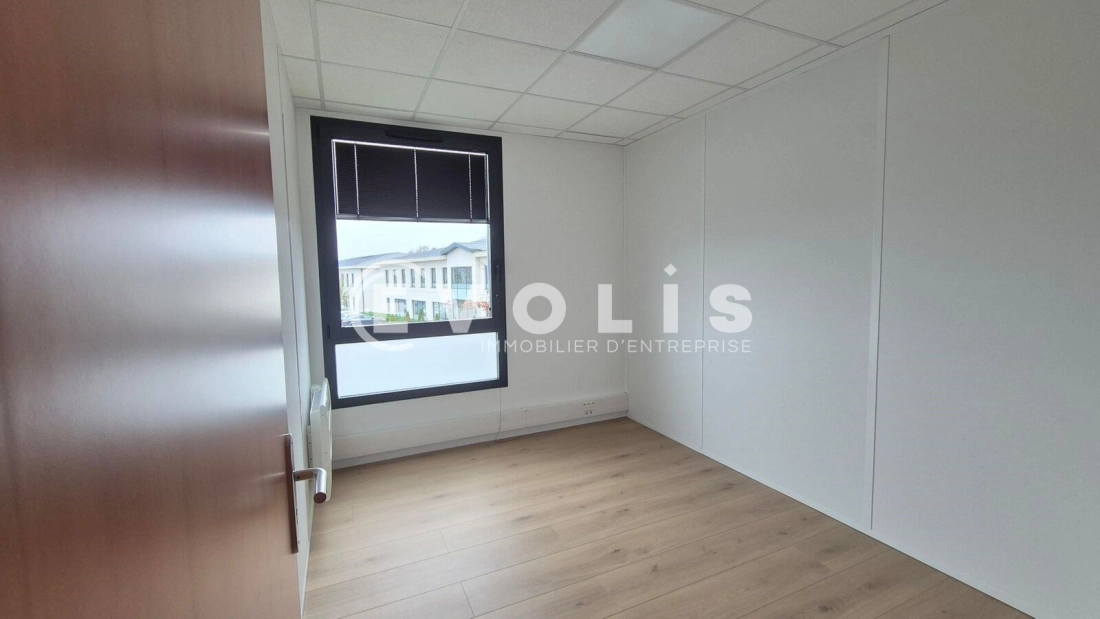 Photo 4 – location bureaux	SERRIS (77700)