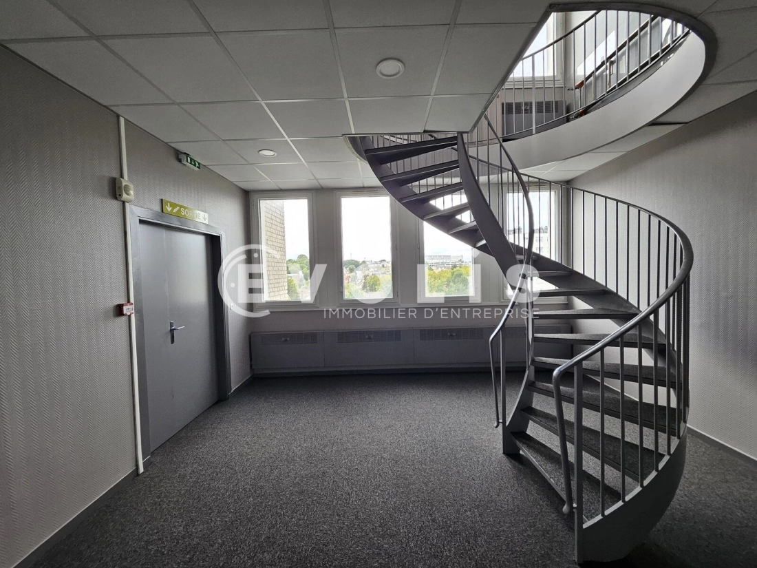 Photo 13 – location bureaux	BAGNEUX (92220)