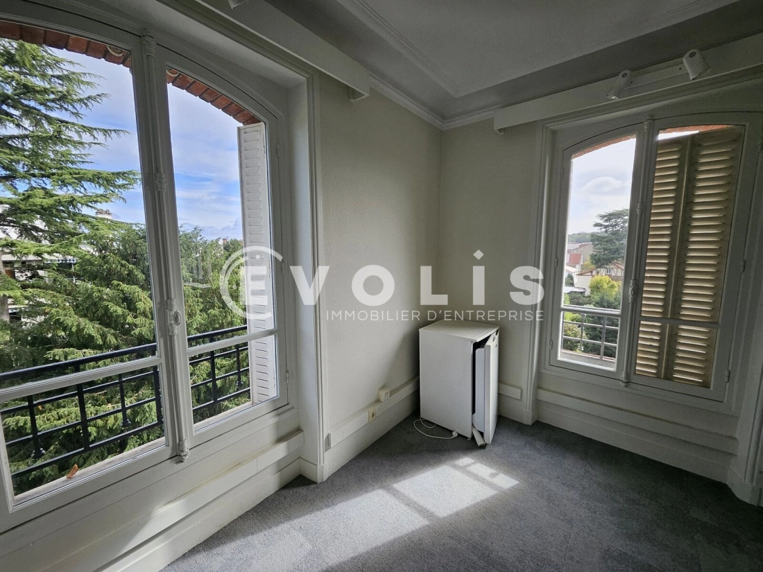 Photo 3 – location bureaux	BOURG LA REINE (92340)