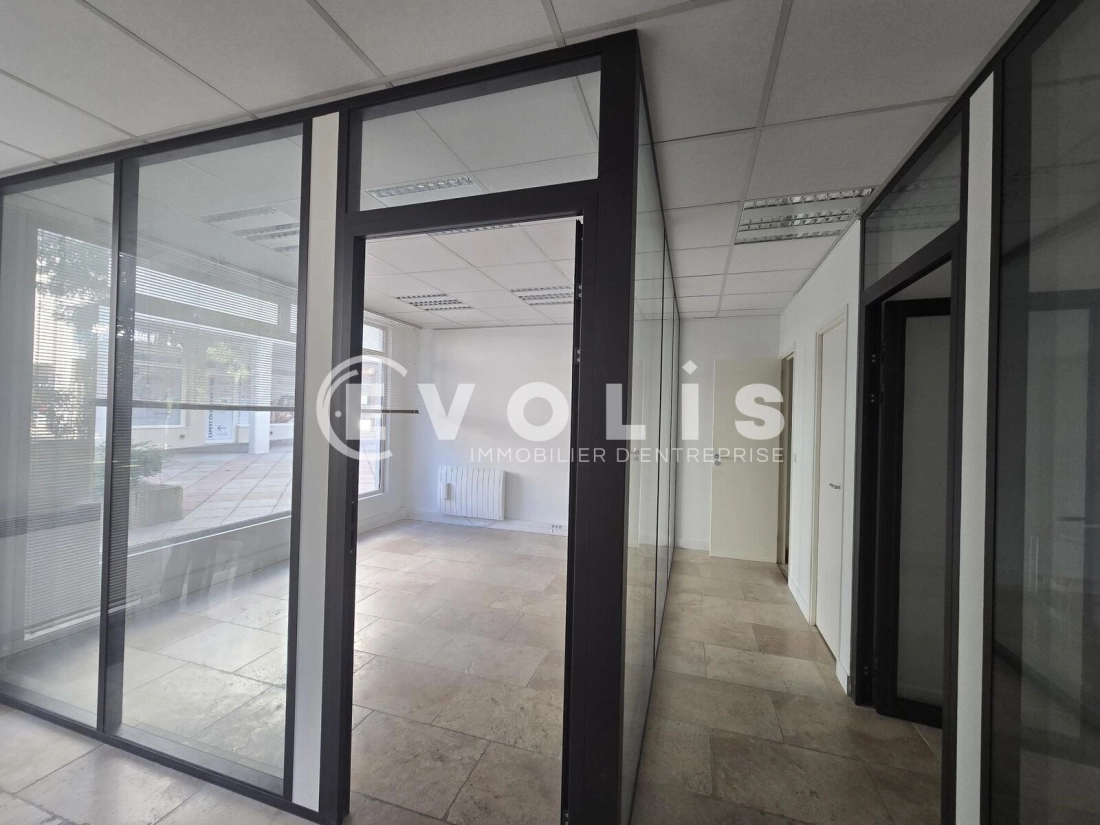 Photo 6 – location bureaux	VERRIERES LE BUISSON (91370)