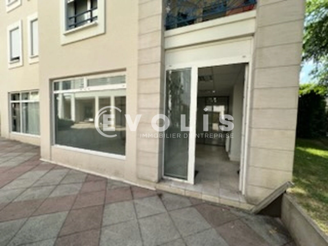 Photo 9 – location bureaux	VERRIERES LE BUISSON (91370)