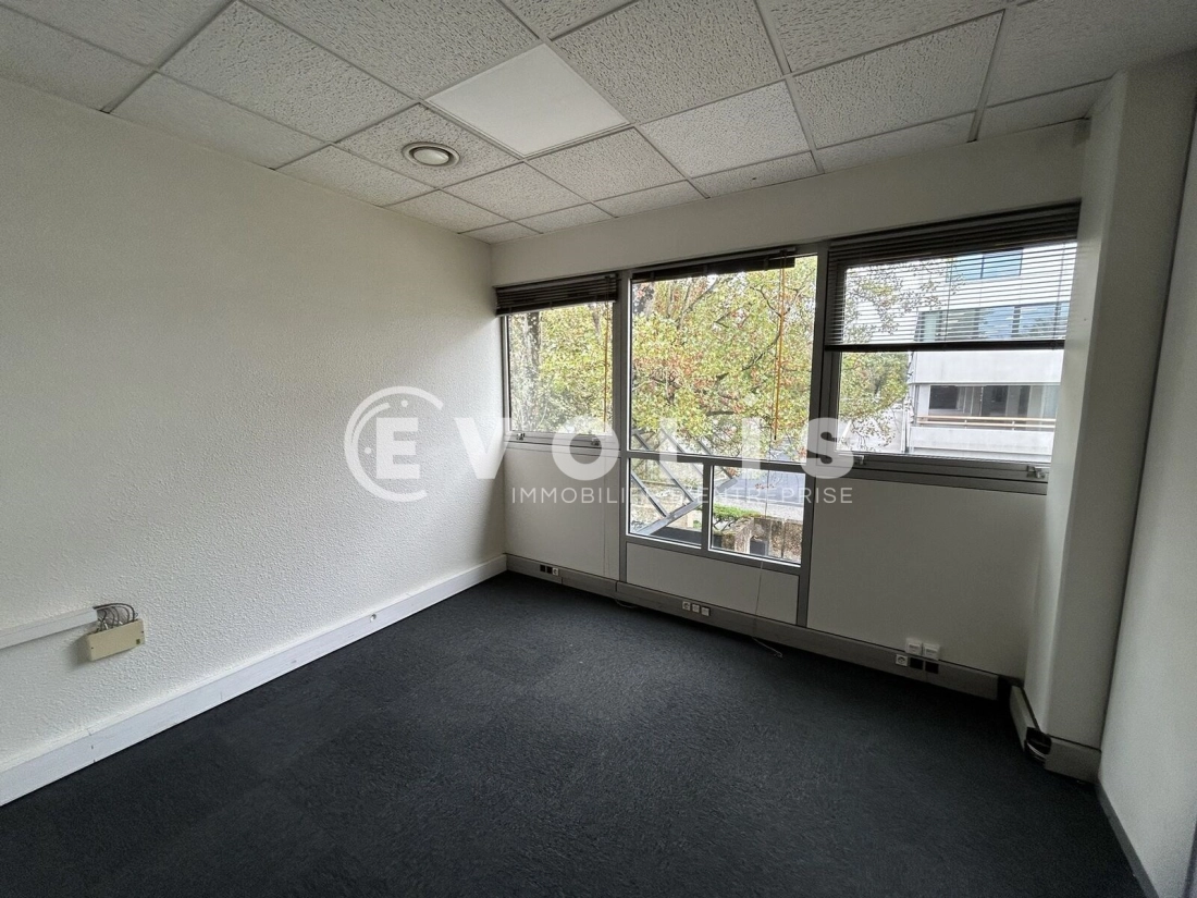 Photo 3 – location bureaux	PESSAC (33600)