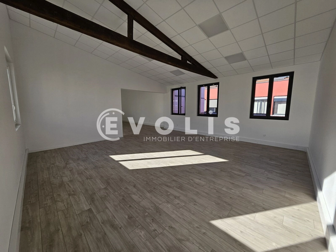 Photo 2 – location bureaux	CACHAN (94230)