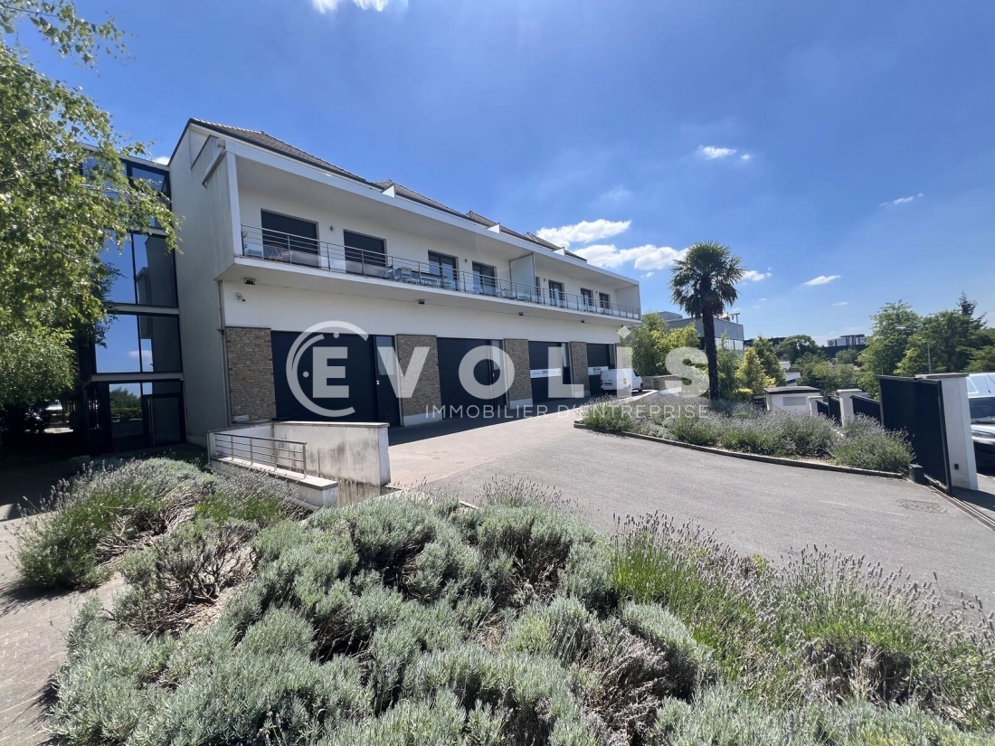 Photo 1 – location Entrepôts / activités	BRY SUR MARNE (94360)