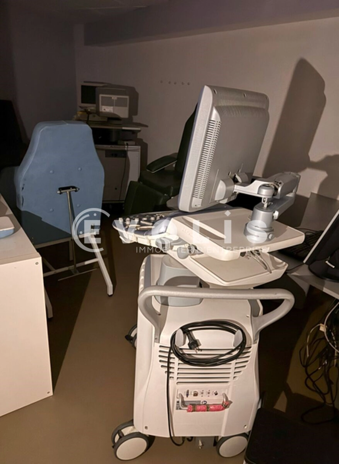 Photo 4 – vente Locaux commerciaux	MONTREUIL (93100)