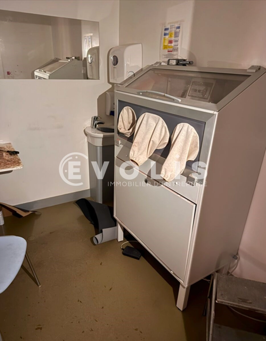 Photo 7 – vente Locaux commerciaux	MONTREUIL (93100)