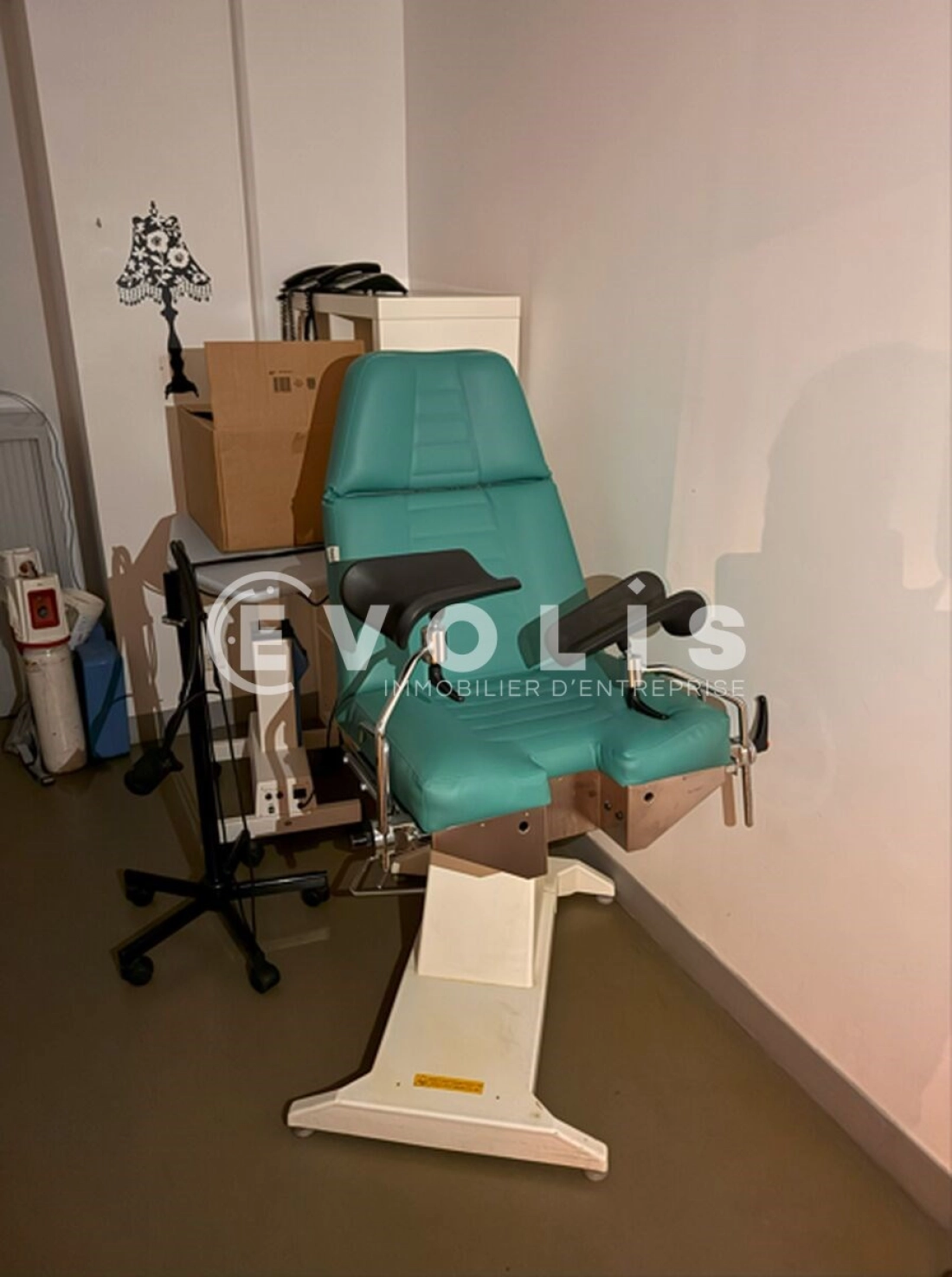 Photo 9 – vente Locaux commerciaux	MONTREUIL (93100)