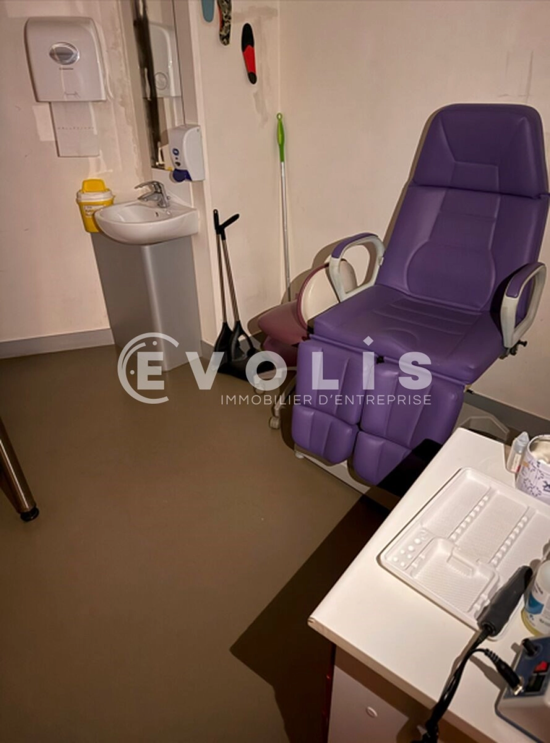 Photo 10 – vente Locaux commerciaux	MONTREUIL (93100)