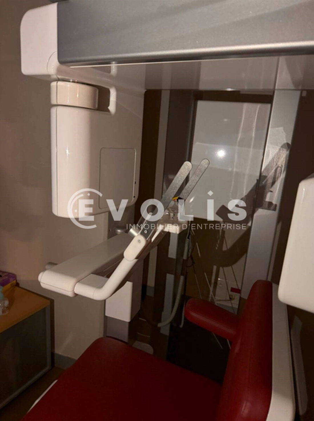 Photo 11 – vente Locaux commerciaux	MONTREUIL (93100)