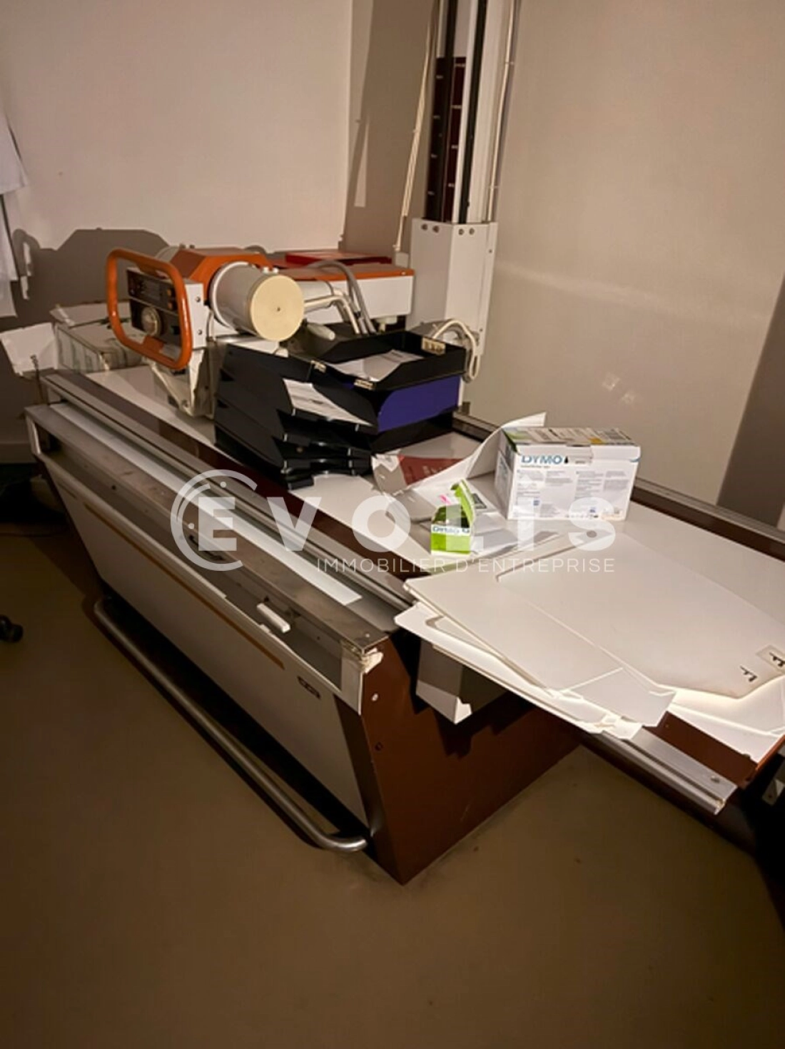 Photo 12 – vente Locaux commerciaux	MONTREUIL (93100)