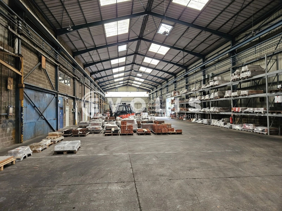 Photo 3 – location Entrepôts / activités	MAROLLES EN HUREPOIX (91630)