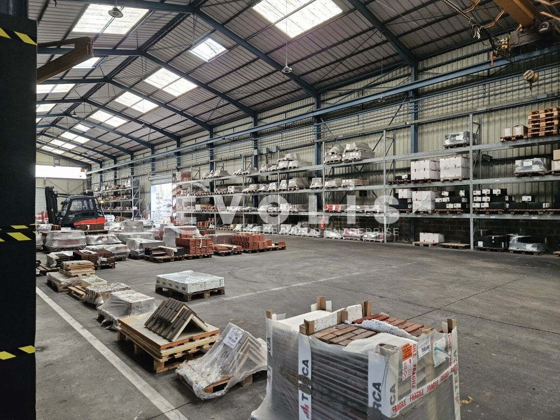 Photo 4 – location Entrepôts / activités	MAROLLES EN HUREPOIX (91630)