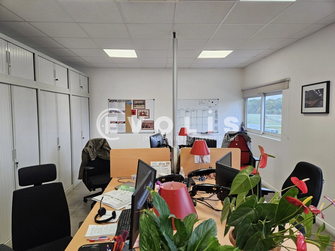 Photo 15 – location Entrepôts / activités	MAROLLES EN HUREPOIX (91630)