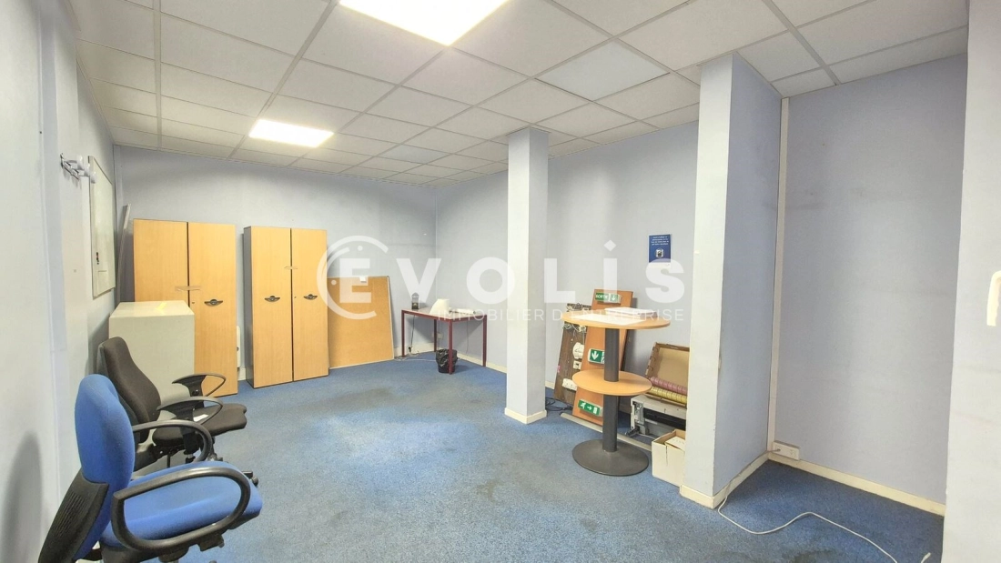 Photo 11 – location Entrepôts / activités	NOISIEL (77186)