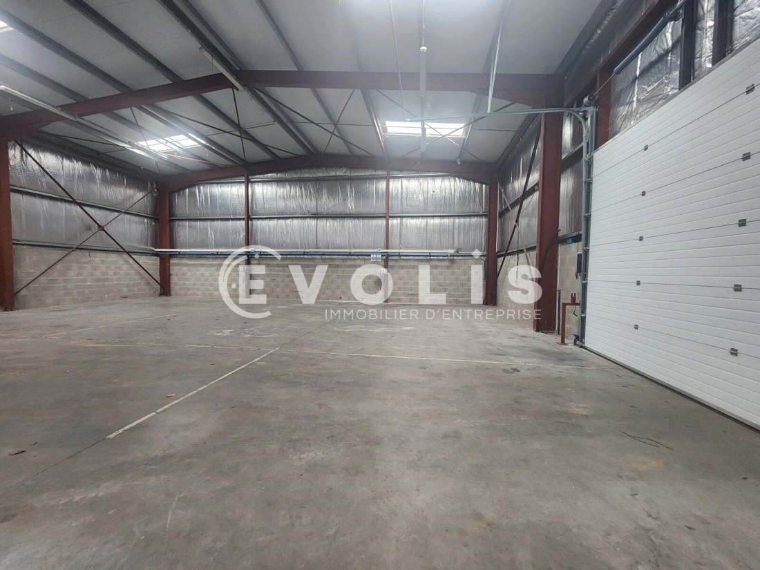 Photo 3 – vente Entrepôts / activités	SAINT JUST CHALEYSSIN (38540)