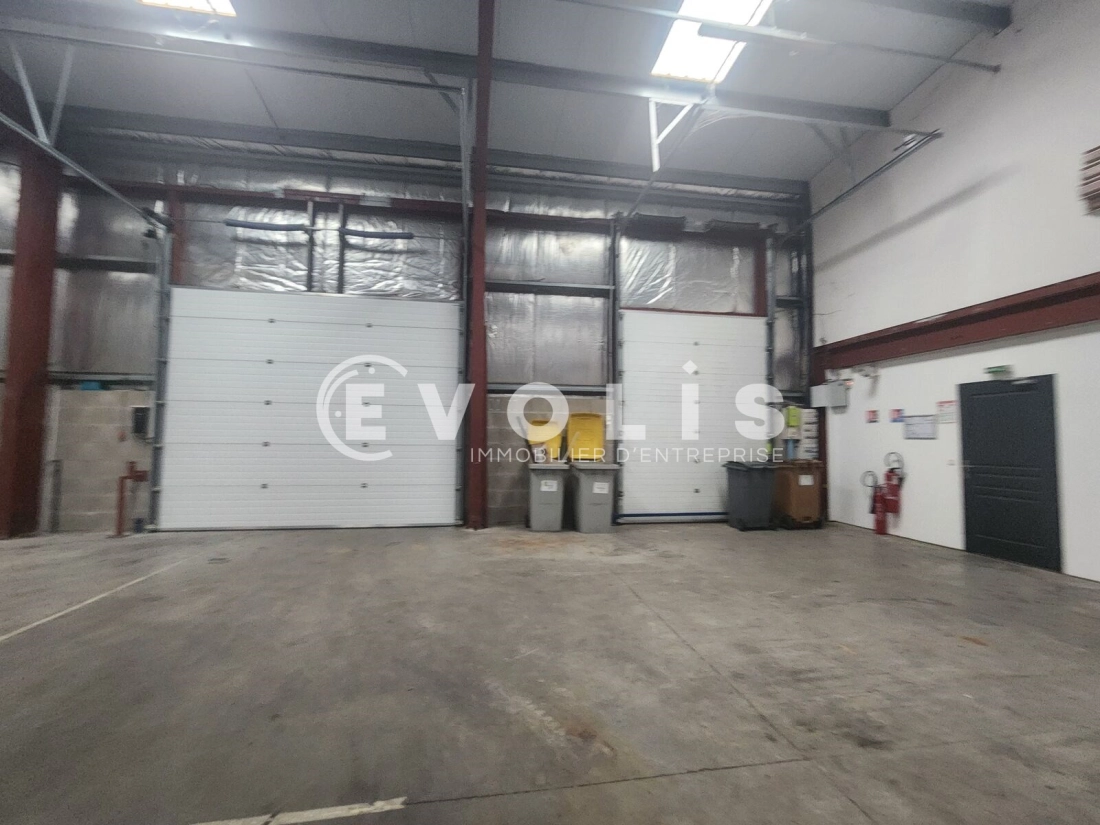 Photo 5 – vente Entrepôts / activités	SAINT JUST CHALEYSSIN (38540)